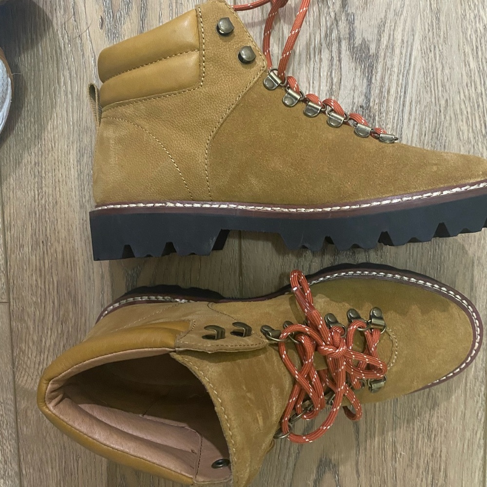 Madewell hicking boots